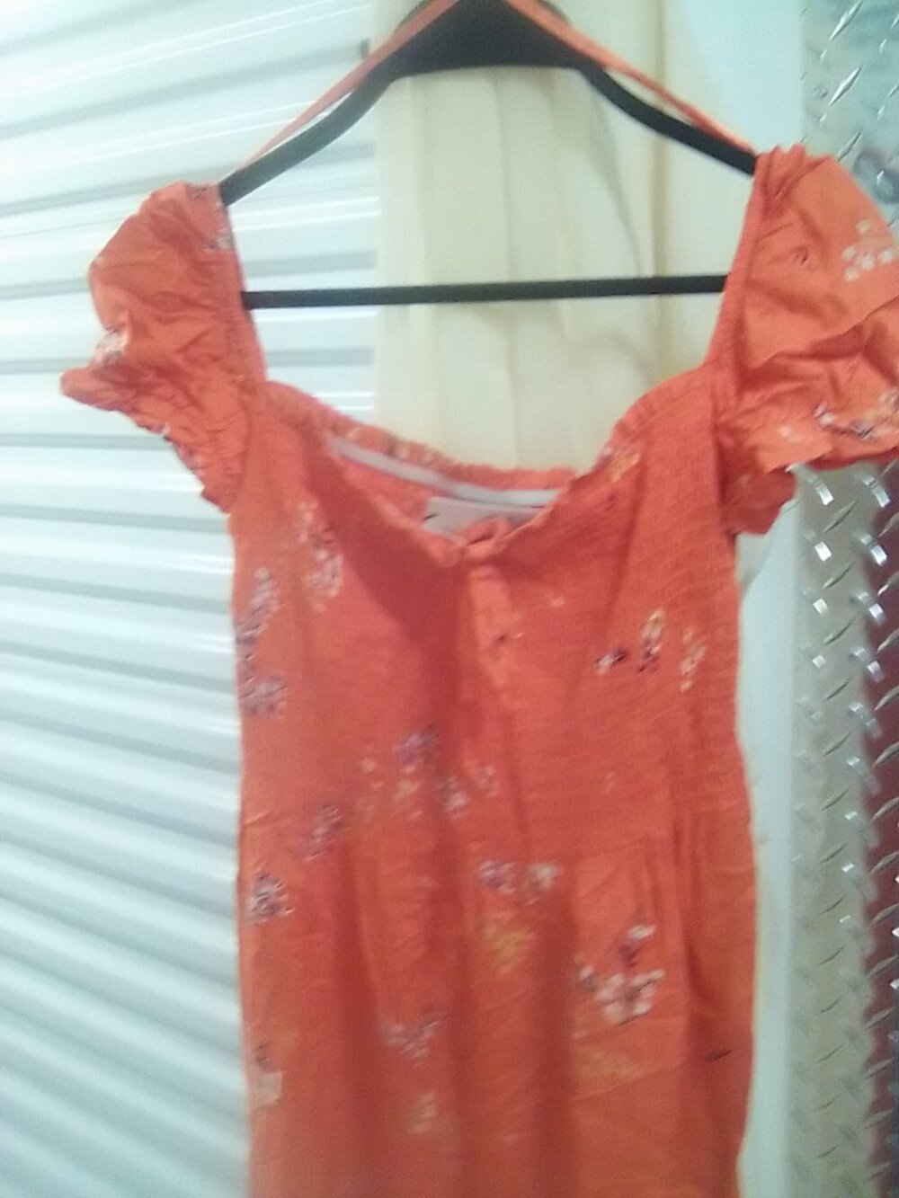 Summer/Sping floral dress with short sleeves.  Size Small